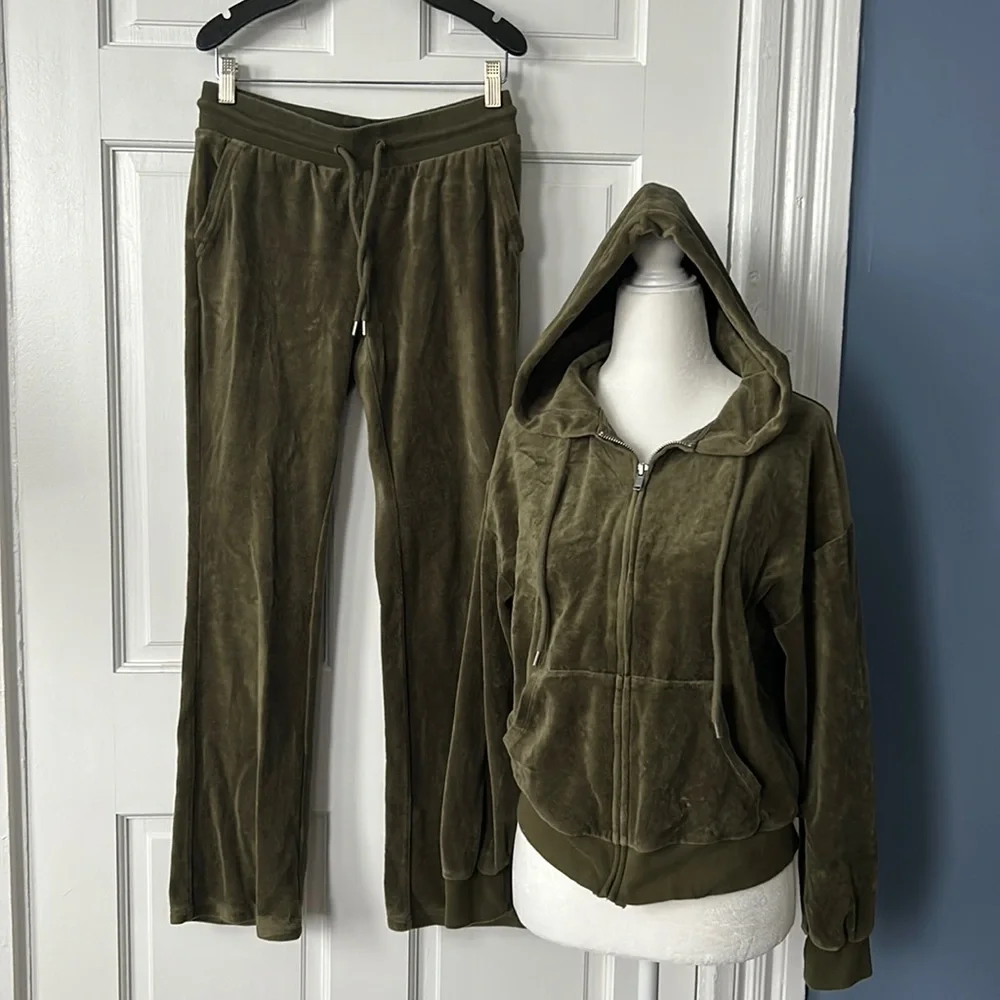 *SOLD* Gap matching tracksuit - Picture 1 of 6